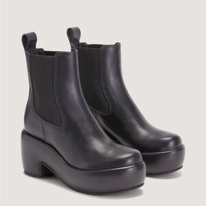 Everlane Puffa Boot